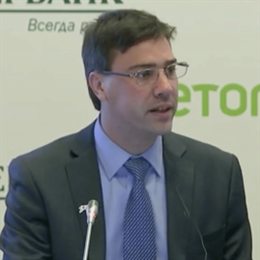 “秋冻”“贴秋膘”有讲究!专家回应秋季养生热门话题